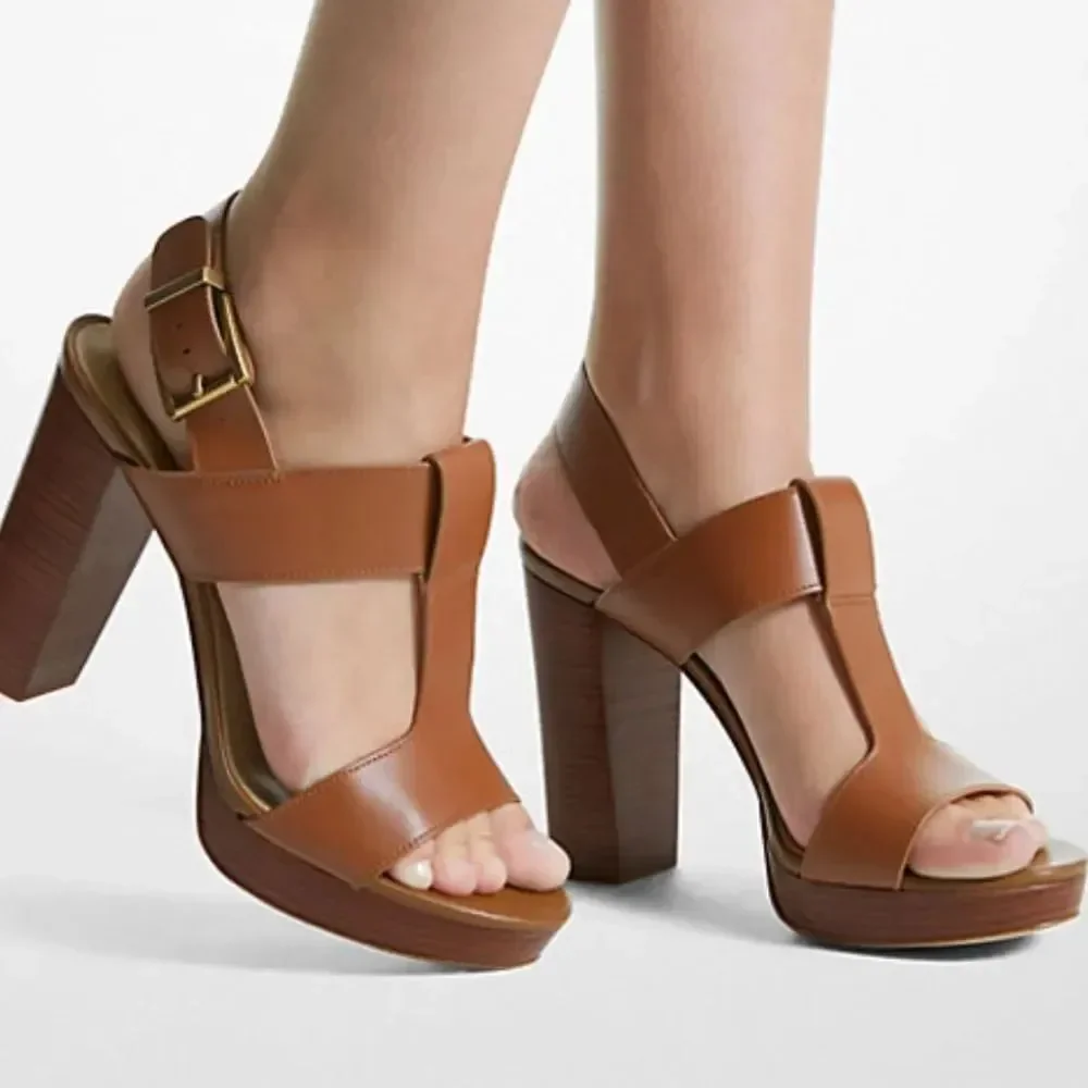 MICHAEL MICHAEL KORS BECKER LEATHER PLATFORM SANDAL